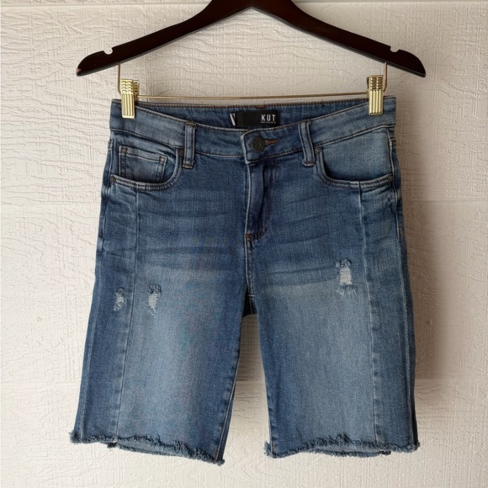 Kut from the Kloth Distressed Denim Bermuda Shorts Size 2